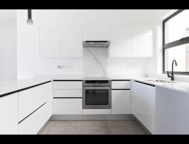 2 BEDROOM PROPERTY TO RENT IN SANDTON CENTRAL